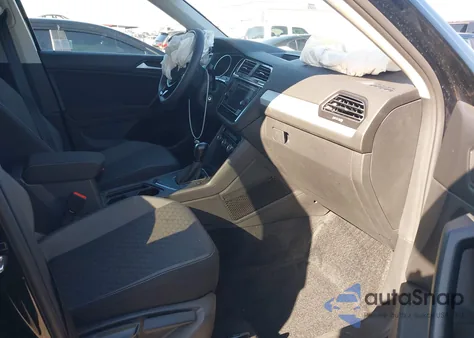 2021 Volkswagen Tiguan 2.0T S z USA, uszkodzony, nr VIN 3VV1B7AX5MM025497